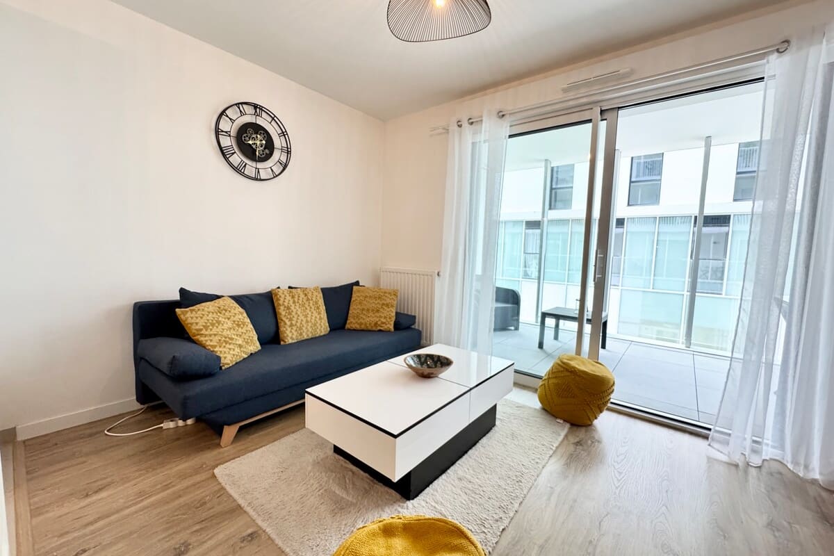  immobilier  Péristyle - T2 de standing neuf - Balcon