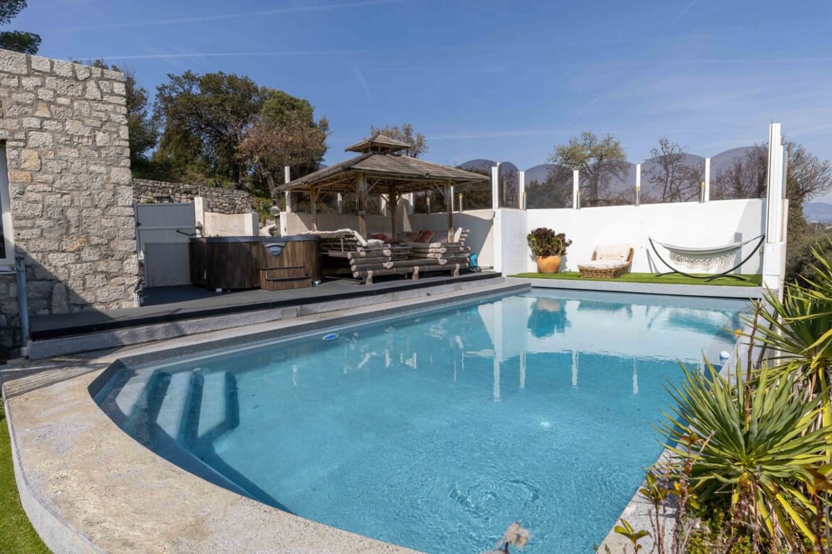06 Bl - Superbe villa contemporaine vue mer