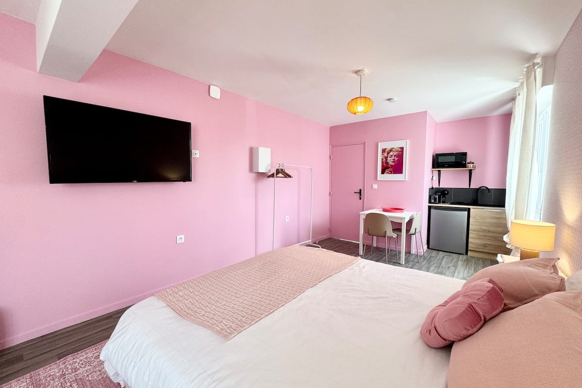 Appartement   Studio rose & spa – Pause bien-être