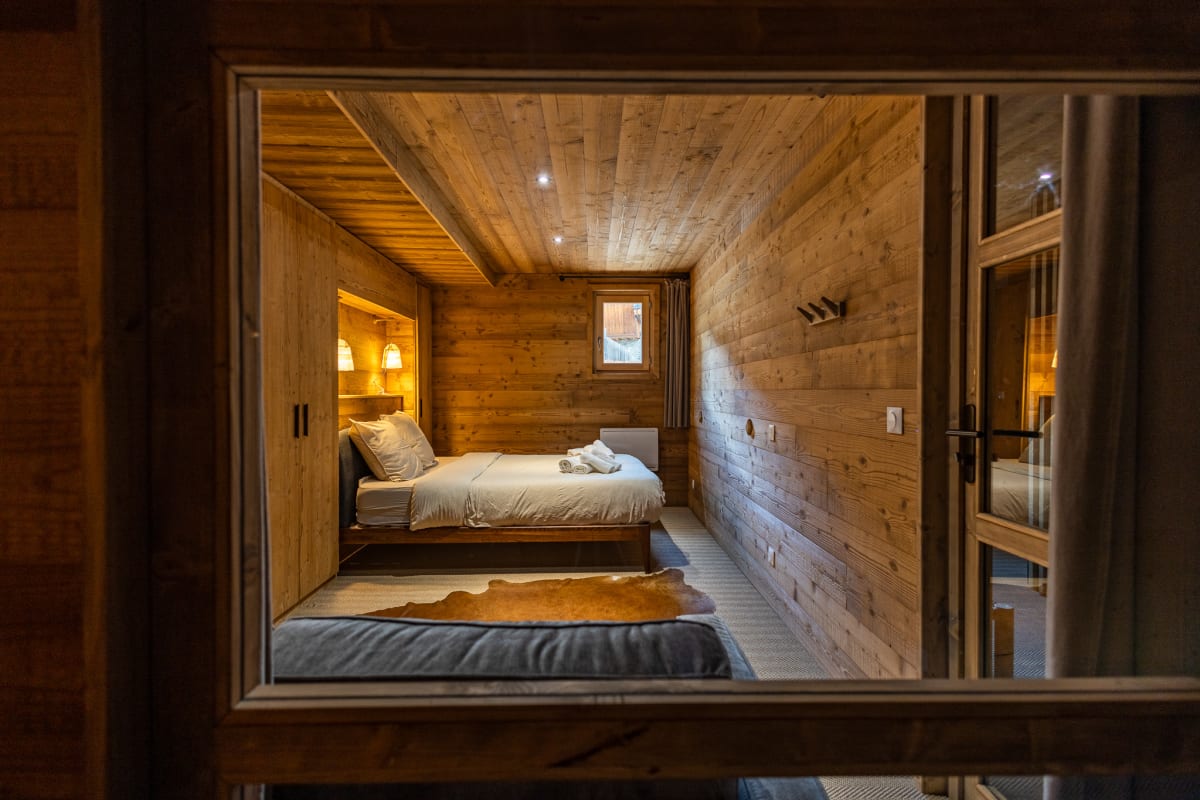 Immobilier Chalet authentique et spacieux à Méribel – 5 chambres  