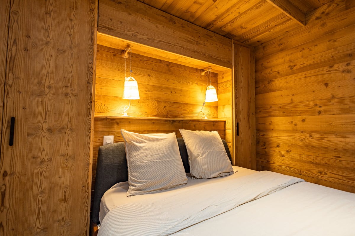 Chalet   Chalet authentique et spacieux à Méribel – 5 chambres