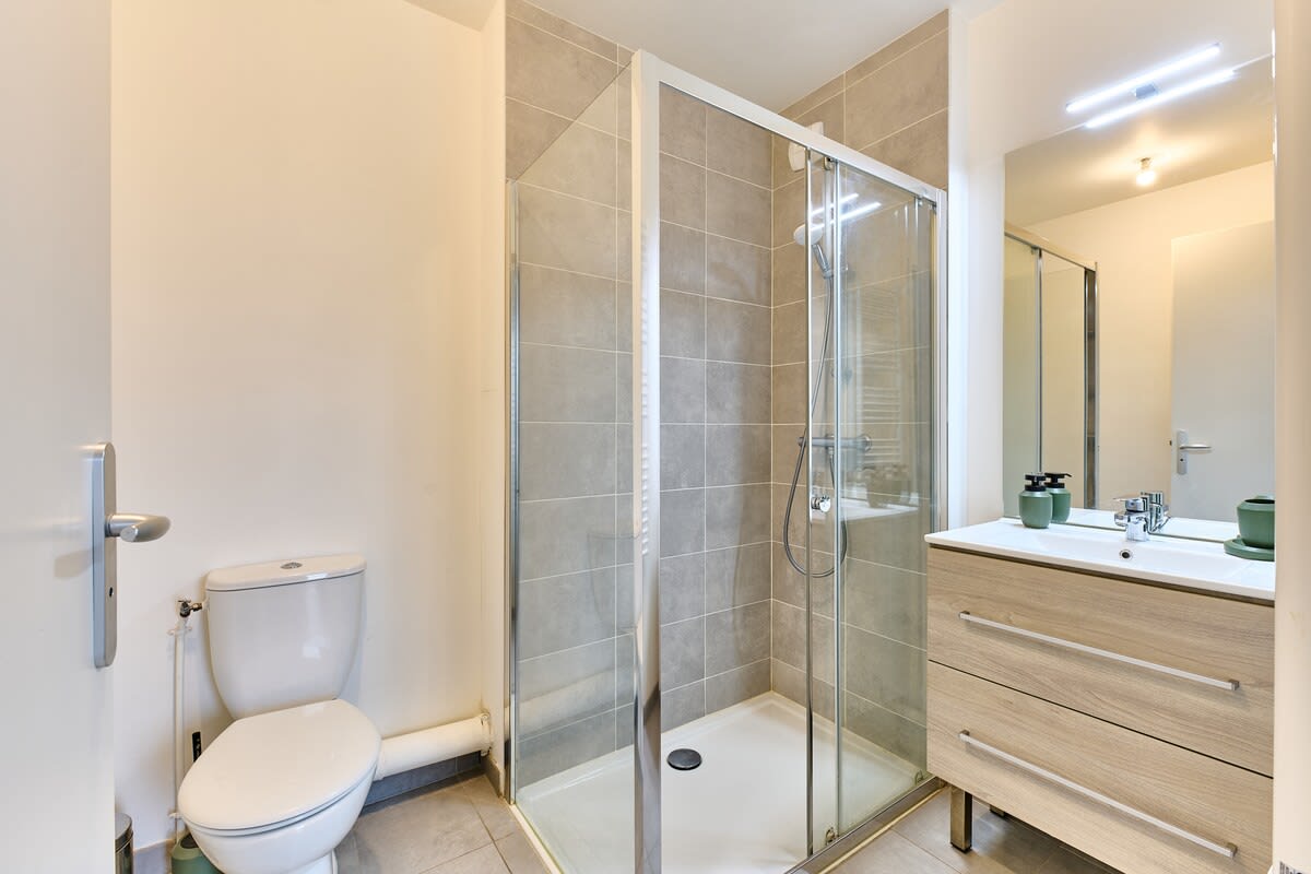 Appartement   Aux portes de Paris · Appartement lumineux & moderne – géré par MeyAgency