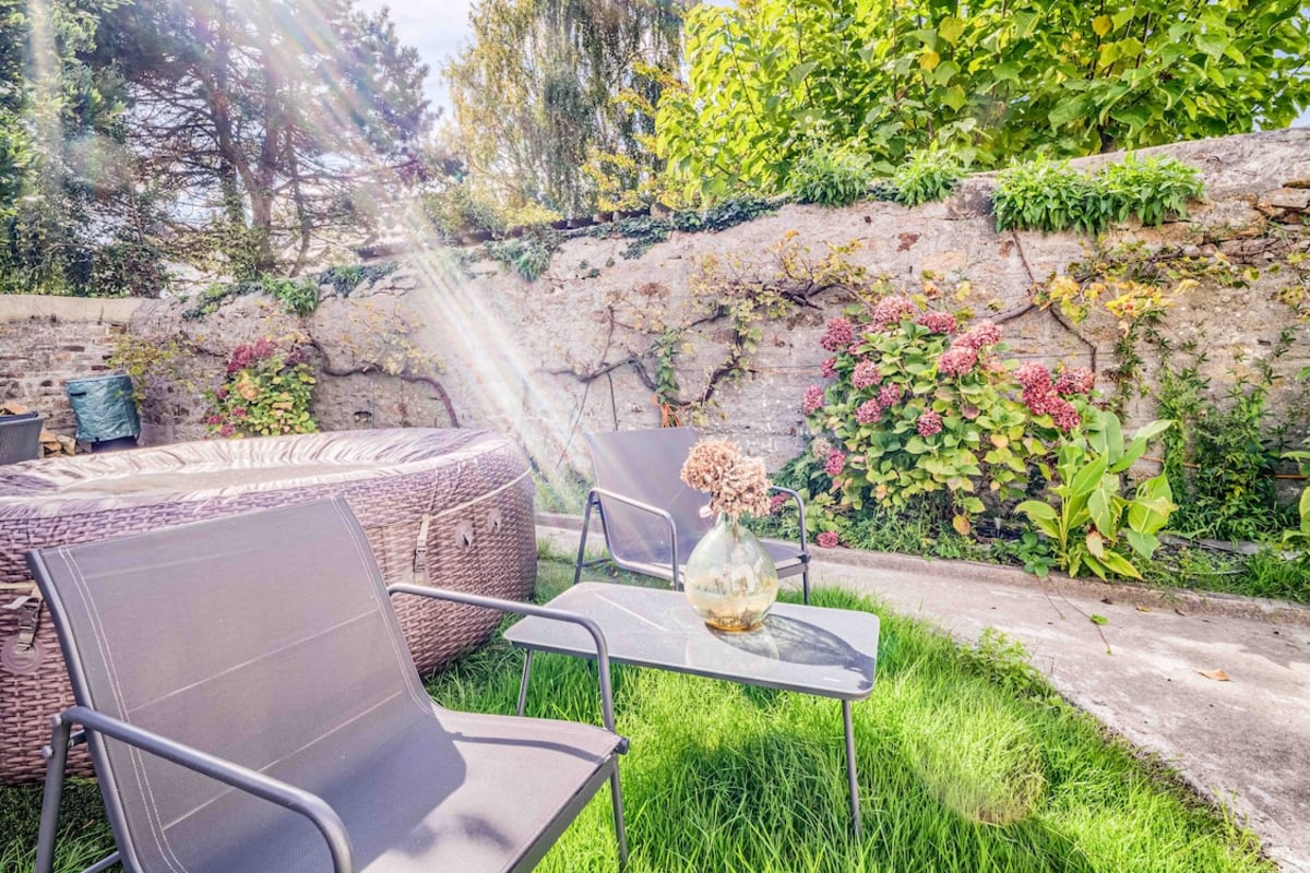 immobilier  Maison spacieuse cœur de ville avec spa & cheminée