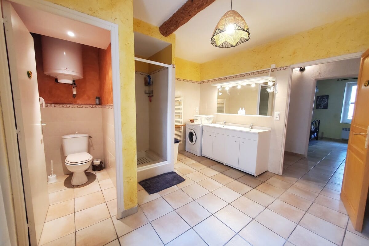  immobilier  La Tomette, 3 chambres avec joli patio