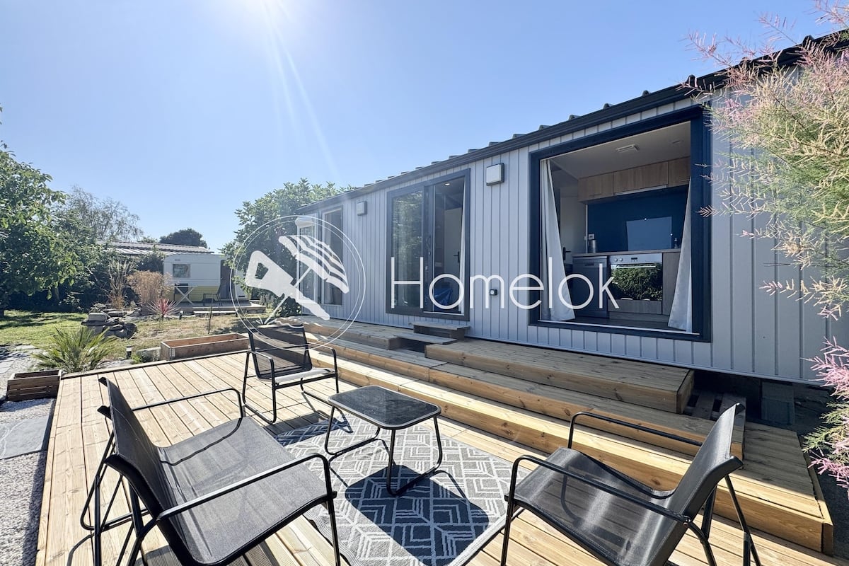 Bungalow & caravane vintage, proche plages