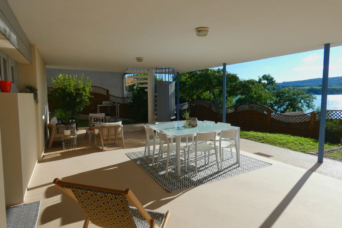  Appartement LAC CASA 60’ – Charme rétro en bord de lac