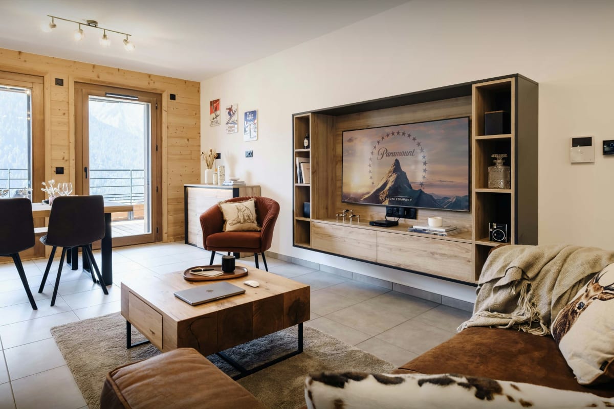  immobilier  Appartement récent pour 8, balcons et superbe panorama - OVO Network