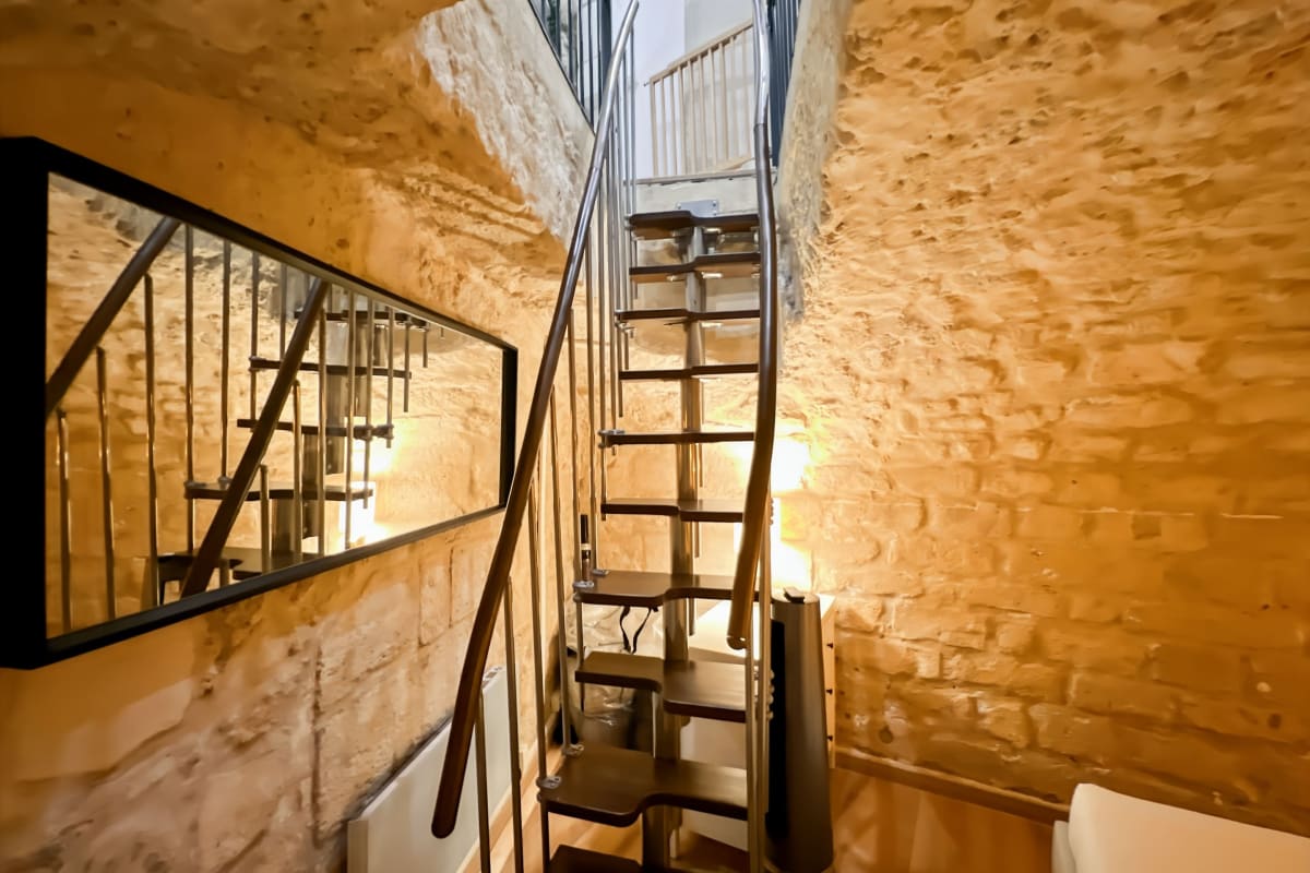  immobilier  Souplex atypique au cœur de Montorgueil