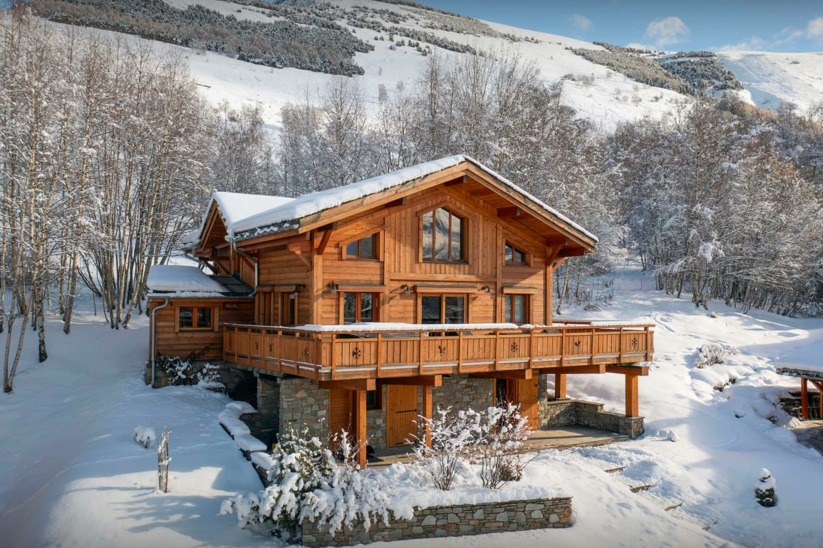 Location Chalet Chalet pour 12 aux Deux Alpes avec terrasse et jacuzzi ...