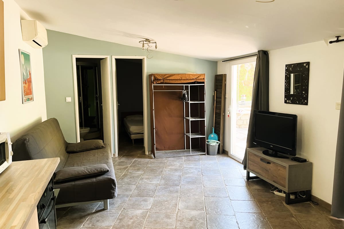  Gîte Piscine pour 4 avec piscine et WIFI 