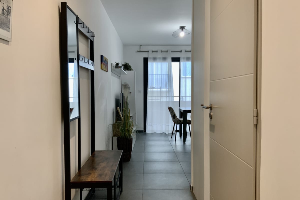 Immobilier Villa Marie 2: Appartement tout confort climatisé 1 chambre proche plage  