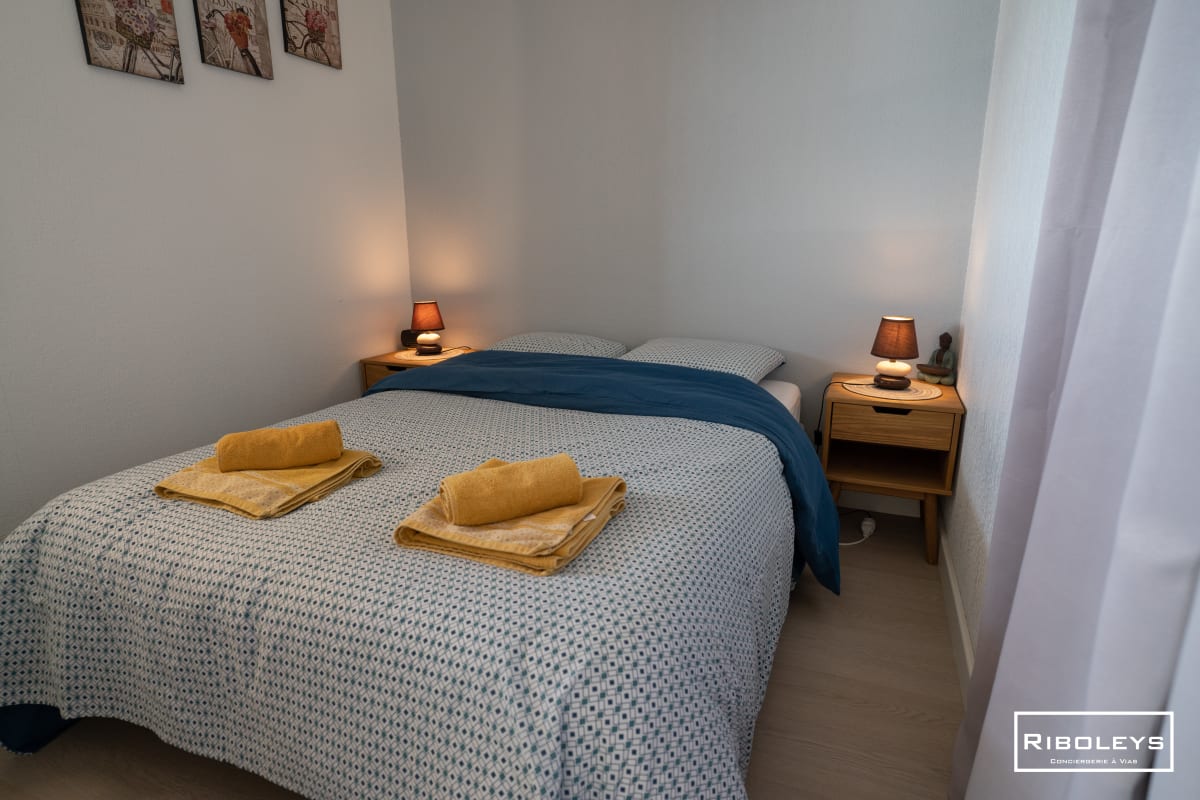 Immobilier Riboleys - T3 climatisé avec piscine face à la mer  
