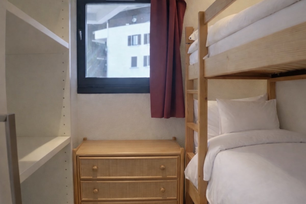  immobilier  Joli apt Aiguille du Midi avec balcon + parking
