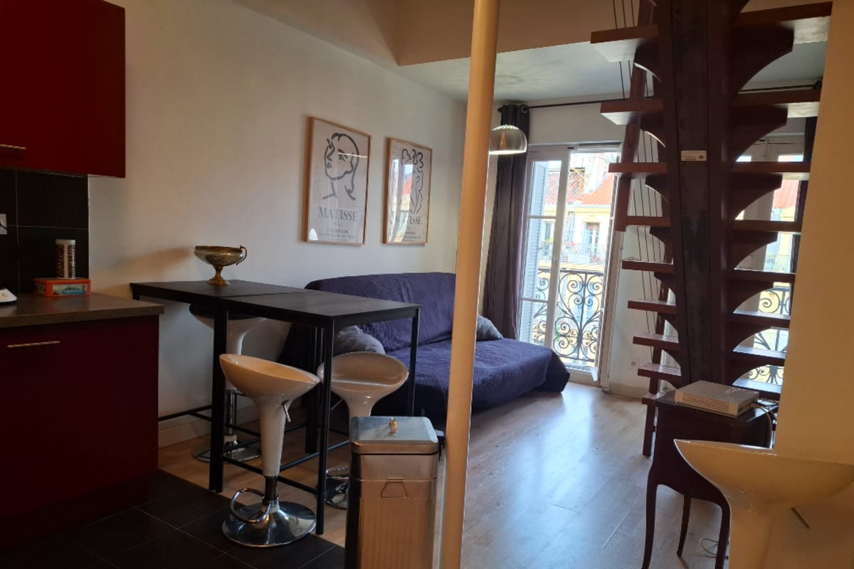  Appartement Duplex avec balcon au pied du Tramway République
