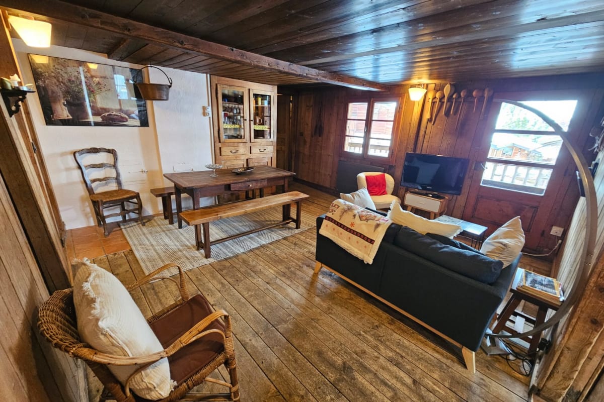 Chalet   Appt 8 pers. vue Aravis - Ski aux pieds 