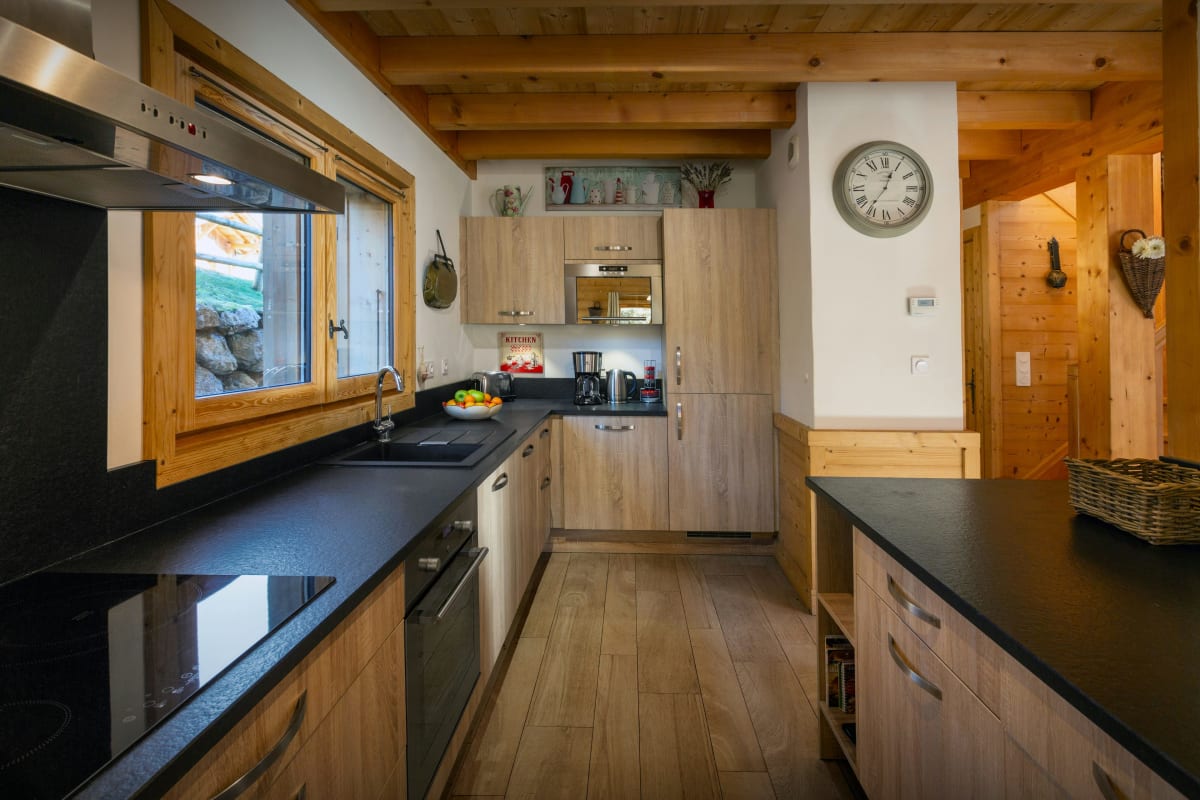 Immobilier Chalet pour 10 avec sauna et jacuzzi à la Giettaz - OVO Network  