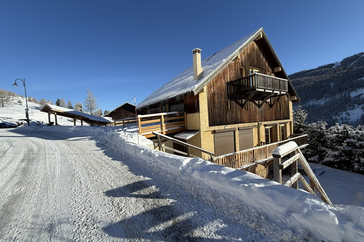 Immobilier Appart 4 pers - proche pistes et vue montagne  