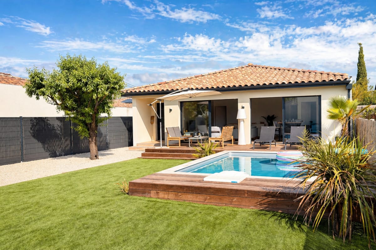Villa Sérénité - piscine privée – À pied du centre de L’Isle-sur-la-Sorgue