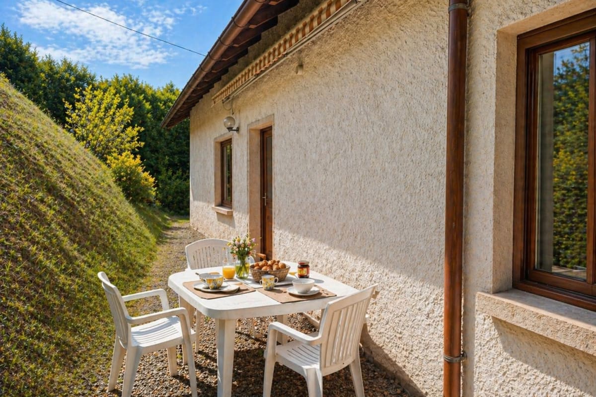 Maison en lisière de forêt à La Claquette