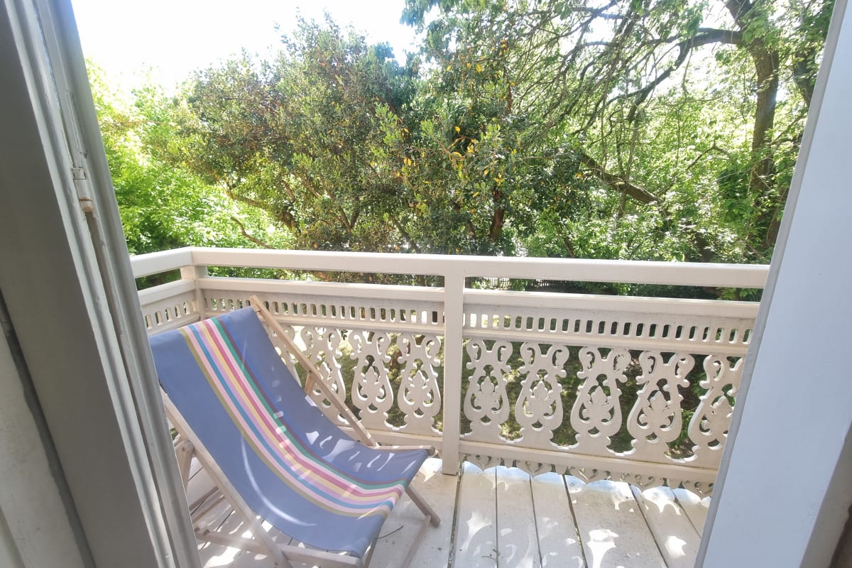 Immobilier Beau T2 lumineux avec balcons  