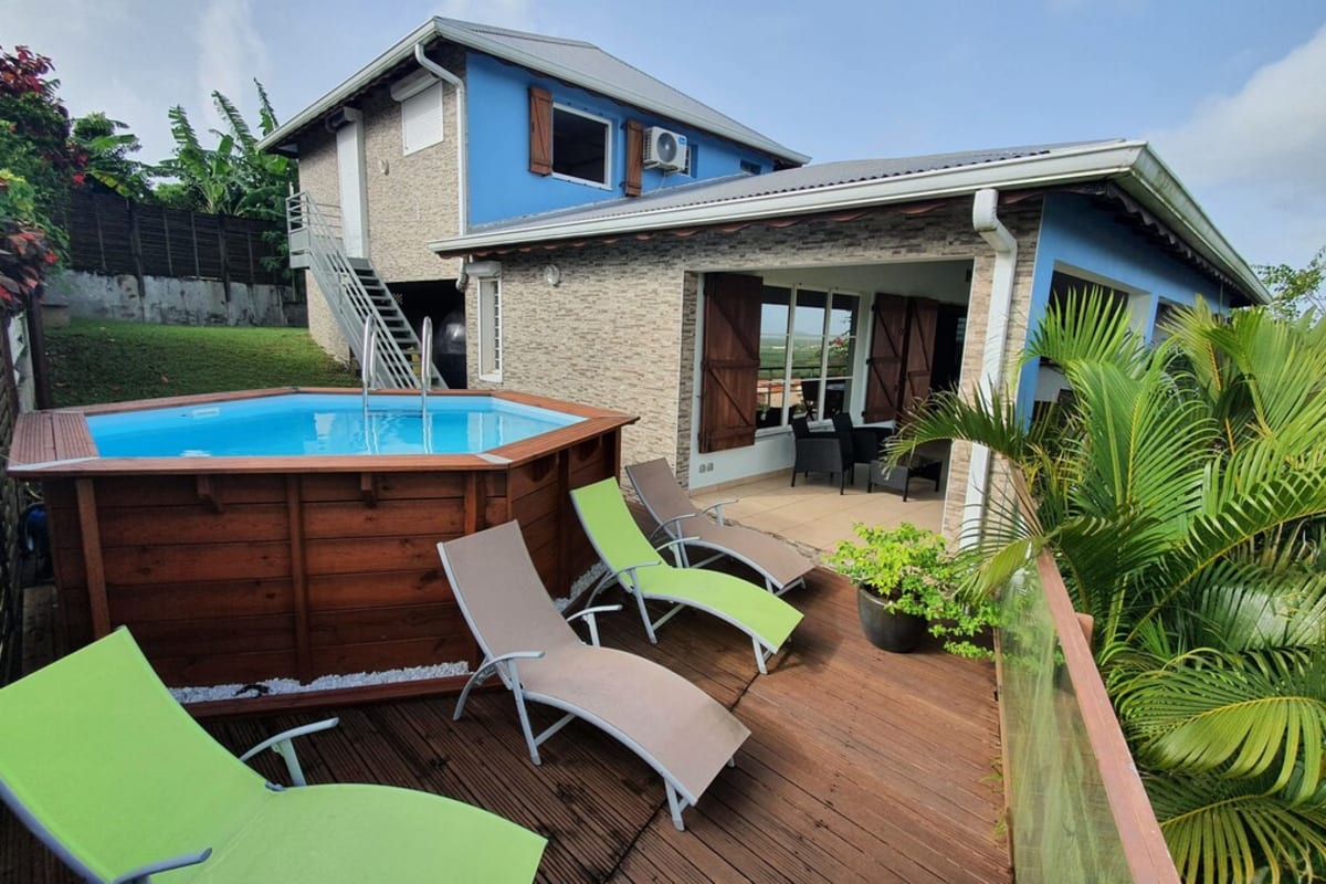 Maison 972D3 - Villa de 240m2 - piscine - 5 chambres 