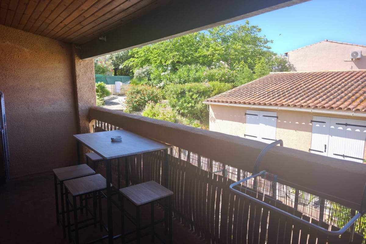  immobilier  Studio avec balcon à deux pas de la plage d’Agosta