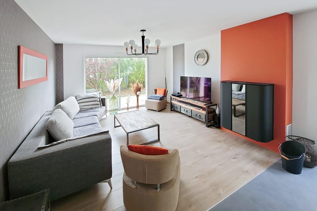  immobilier  Les Gâtines - Jardin privé & parking