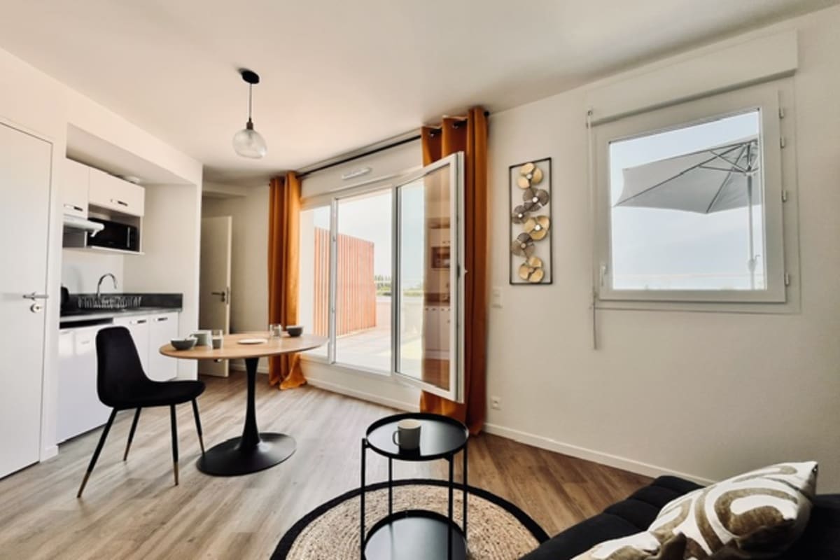  immobilier  Studio avec terrasse proche de La Rochelle