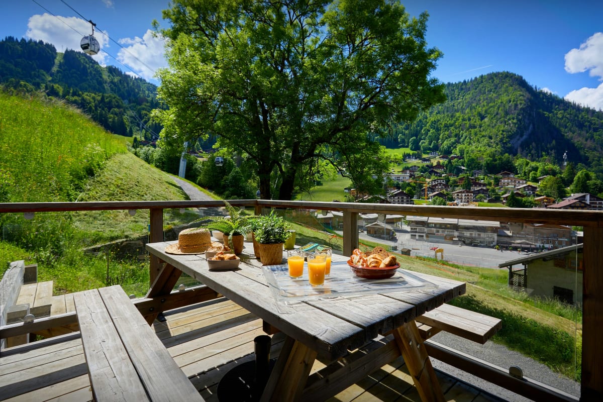  Appartement Appartement « skis aux pieds » pour 8 à La Clusaz - OVO Network