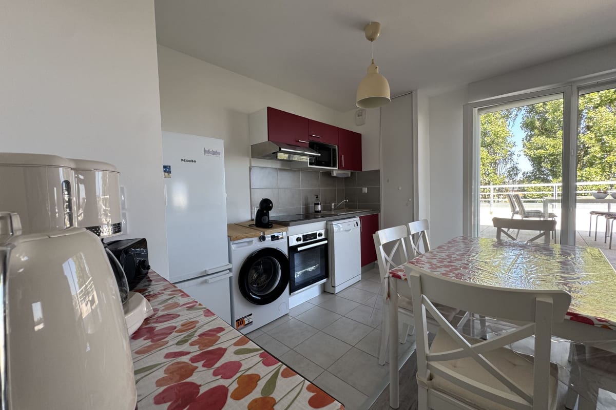  Appartement 2 chambres avec balcon, proche mer 