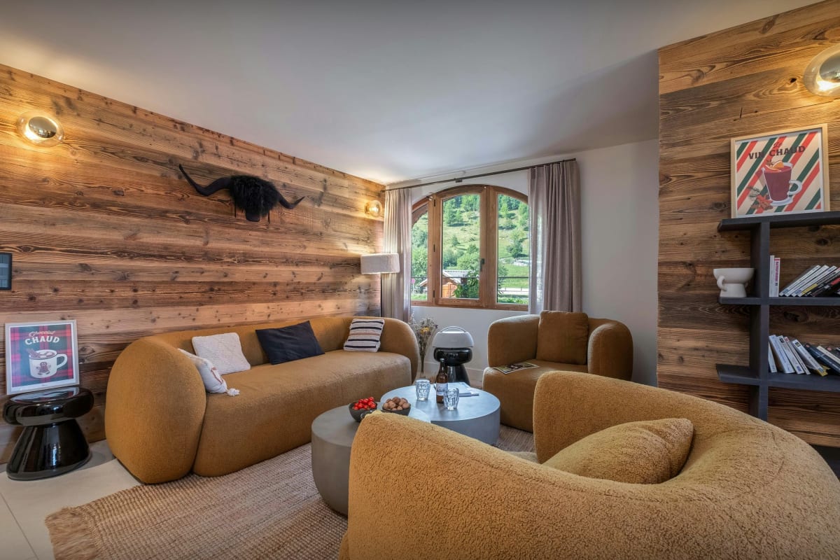 Chalet   Chalet mitoyen pour 8 avec spa complet à portée des pistes - OVO Network