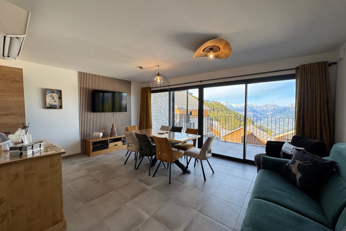 Chalet de charme à Risoul • Esprit montagne pour 8 voyageurs