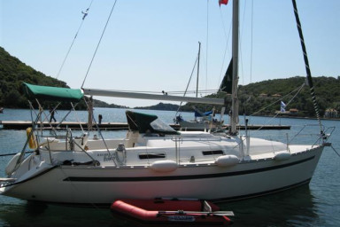 Sailing boat