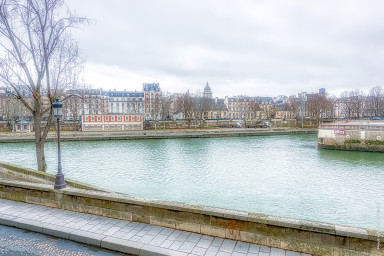 .4th Pompidou Centre/Le Marais