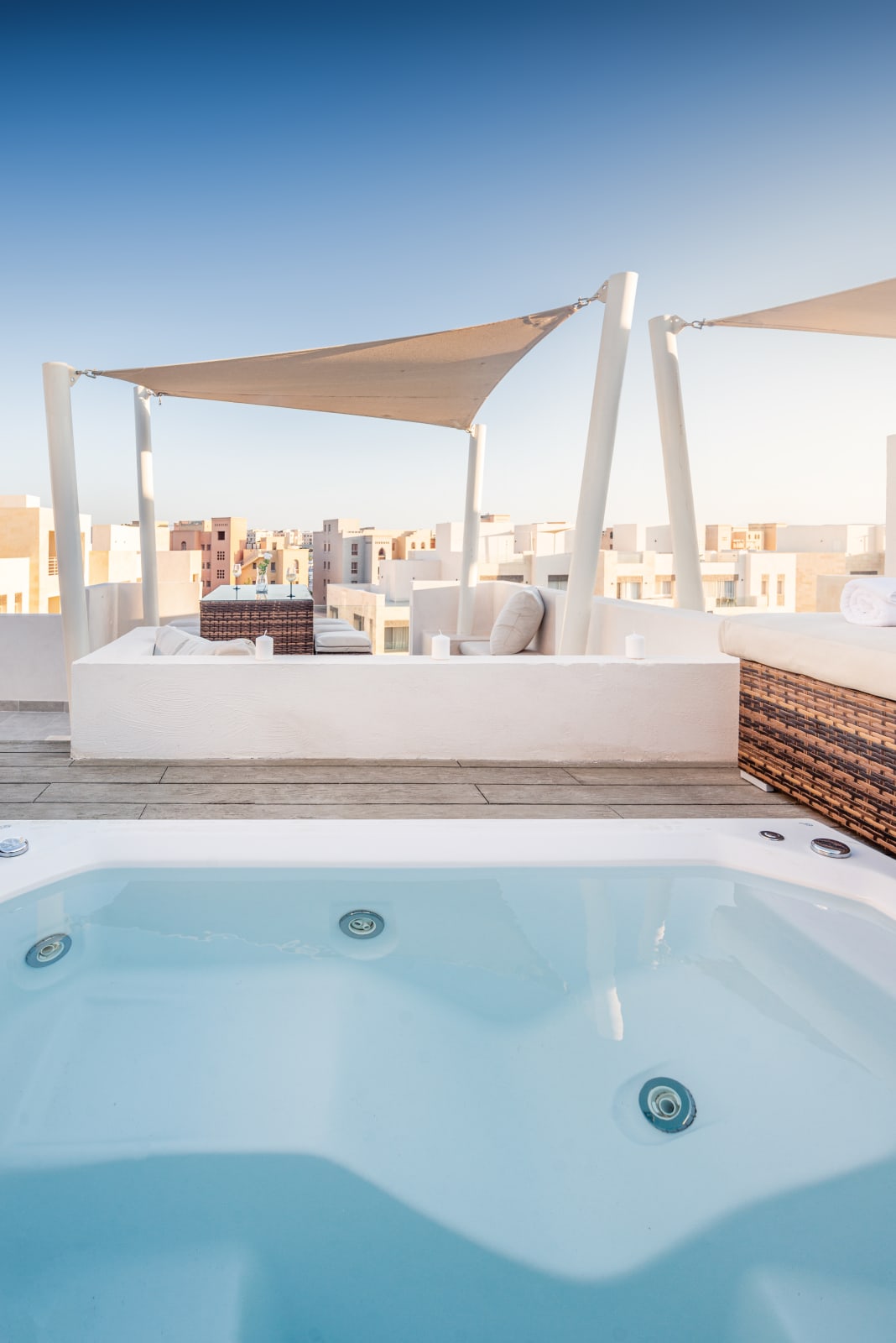 Luxe 3BDR w/ Private Rooftop Jacuzzi & Beach Access — Penthouse in Mangroovy Residence, El Gouna, Egypt — photo 44