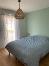 Chambre 2

Possibilité de rassemblée les 2 lits en largeur 160