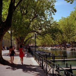 Quai Jules