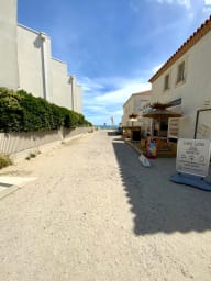 Chemin qui mène à la plage