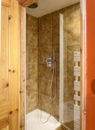 Bathroom 2 room 2