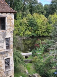 Bras de la  Dordogne en contre-bas de la maison.