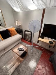 Salon avec ventilateur