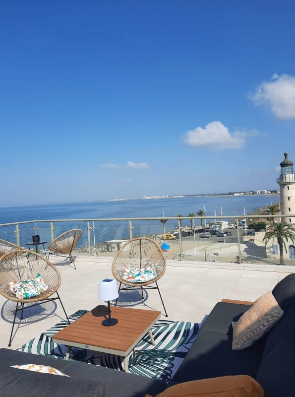 Appartement Le Phare du Grau : Duplex d’exception, rooftop 100 m² vue mer panoramique 