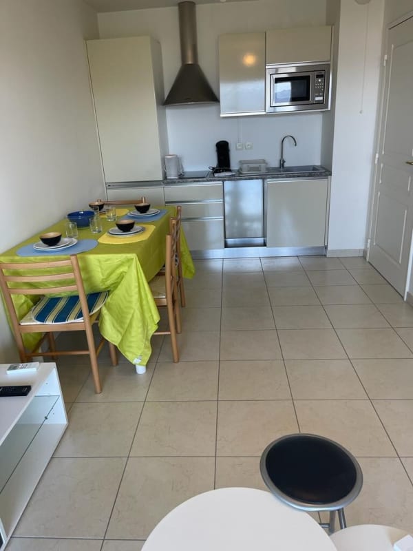 Appartement   Ravissant T2 Résidence "Grand Parc" parking ,piscine clim