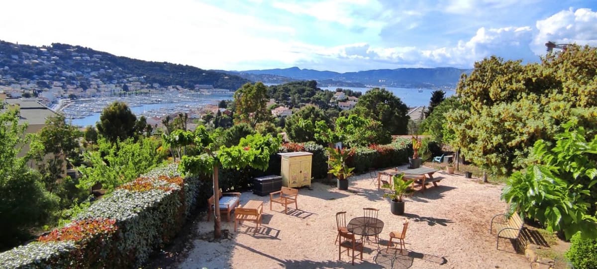  immobilier  T2 avec piscine partagée à Saint-Mandrier-sur-Mer
