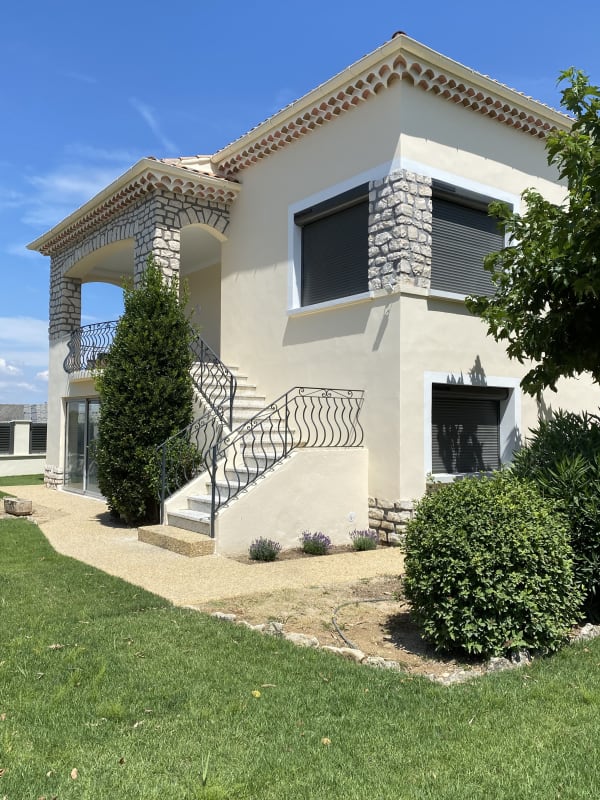 La Maison de Gari, maison spacieuse avec piscine et bel extérieur 