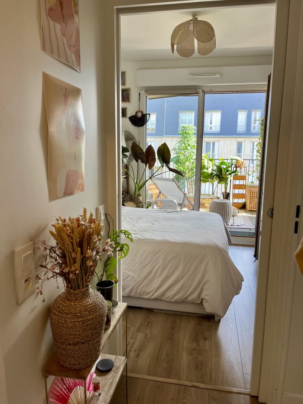 Appartement Beau 2 pièces avec grande terrasse proche de Paris 