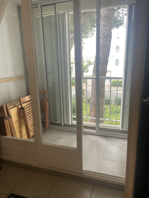  Appartement Studio avec balcon et parking privé