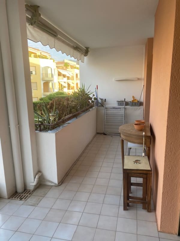 Appartement Appartement avec piscine partagée et terrasse 