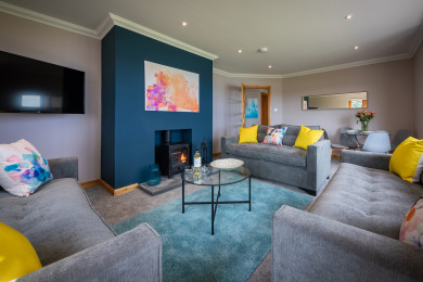 Living room & fireplace