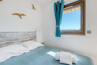 Chambre avec lit 140cm